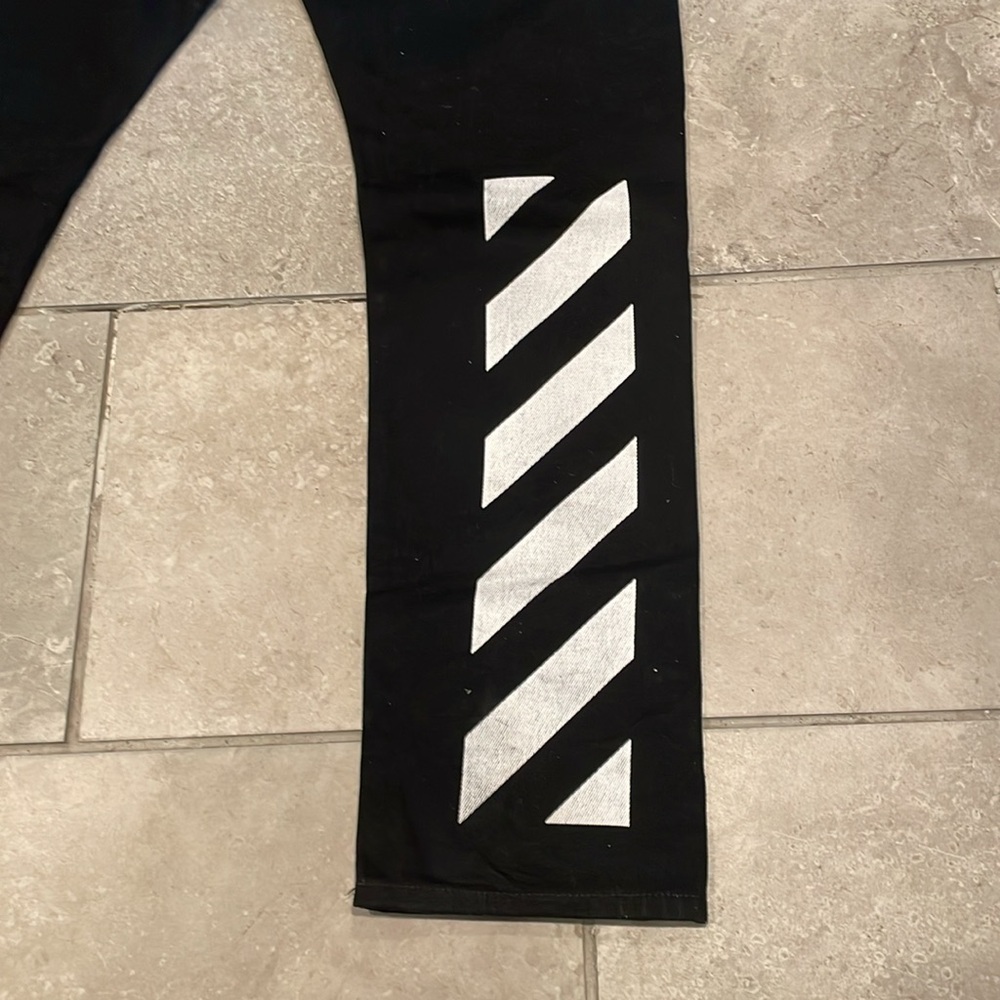Off White Jeans - Picture 2 of 11